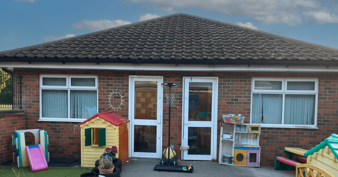 Parr’s Playhouse sold to a FirstTime Buyer Redwoods Dowling Kerr